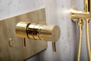 Душевая система Boheme Fusion 131-2-G с термостатом золото